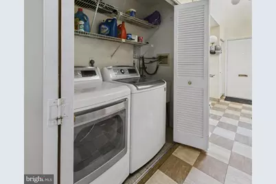 2036 Appletree Street, Philadelphia, PA 19103 - Photo 9