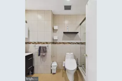 2036 Appletree Street, Philadelphia, PA 19103 - Photo 27