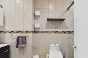 2036 Appletree St, Philadelphia, PA 19103 - Photo 27