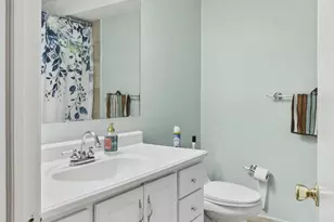 2036 Appletree St, Philadelphia, PA 19103 - Photo 23