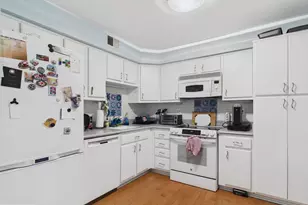 2036 Appletree St, Philadelphia, PA 19103 - Photo 17