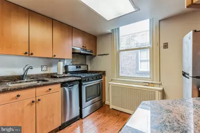 1326 S Broad Street #3R, Philadelphia, PA 19146 - Photo 9