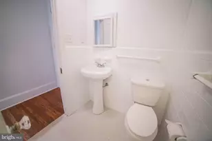 2008 Spruce St, Philadelphia, PA 19103 - Photo 11