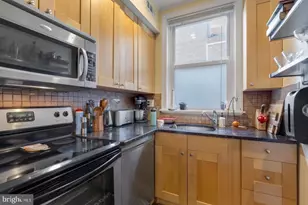 1341 Lombard St, Philadelphia, PA 19147 - Photo 7