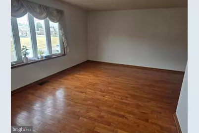 524 Longshore Avenue, Philadelphia, PA 19111 - Photo 3