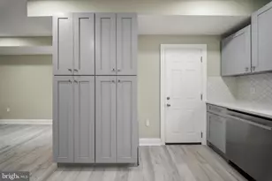 576 Van Kirk St, Philadelphia, PA 19120 - Photo 13