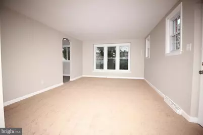 6415 N 10th Street, Philadelphia, PA 19126 - Photo 5