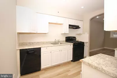 6415 N 10th Street, Philadelphia, PA 19126 - Photo 11