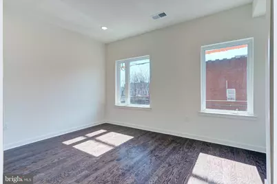 2478 Emerald Street, Philadelphia, PA 19125 - Photo 11
