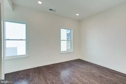 2478 Emerald Street, Philadelphia, PA 19125 - Photo 15
