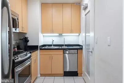 1425 Locust Street #9C, Philadelphia, PA 19102 - Photo 35