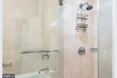 1425 Locust Street #9C, Philadelphia, PA 19102 - Photo 17