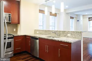 1425 Locust St, Philadelphia, PA 19102 - Photo 5