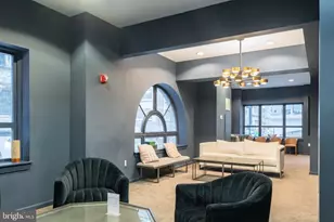 1425 Locust St, Philadelphia, PA 19102 - Photo 33