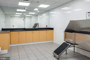 1425 Locust St, Philadelphia, PA 19102 - Photo 37