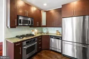 903 Clinton St, Philadelphia, PA 19107 - Photo 15