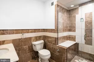 903 Clinton St, Philadelphia, PA 19107 - Photo 11