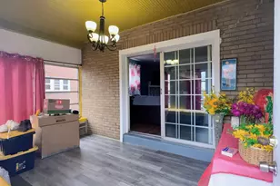 7476 Oxford Ave, Philadelphia, PA 19111 - Photo 3