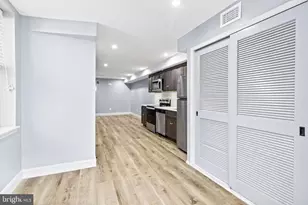 418 S 15th St, Philadelphia, PA 19146 - Photo 11