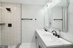 411 W Hewson St, Philadelphia, PA 19122 - Photo 7