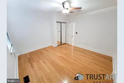 2444 S Fairhill Street, Philadelphia, PA 19148 - Photo 9