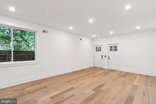 1214 E Susquehanna Ave, Philadelphia, PA 19125 - Photo 13