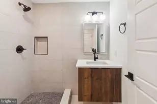 1214 E Susquehanna Ave, Philadelphia, PA 19125 - Photo 19