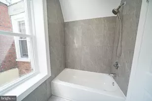 1221 S 24th St, Philadelphia, PA 19146 - Photo 33