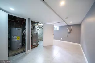 1221 S 24th St, Philadelphia, PA 19146 - Photo 29