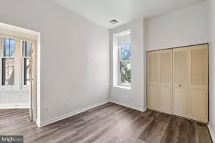 1723 Wallace St, Philadelphia, PA 19130 - Photo 15