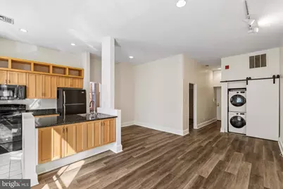 1723 Wallace Street #201, Philadelphia, PA 19130 - Photo 5