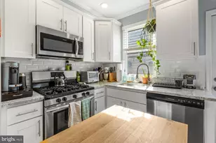 2531 Collins St, Philadelphia, PA 19125 - Photo 9