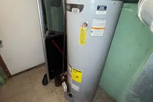 7651 Wyndale Ave, Philadelphia, PA 19151 - Photo 11