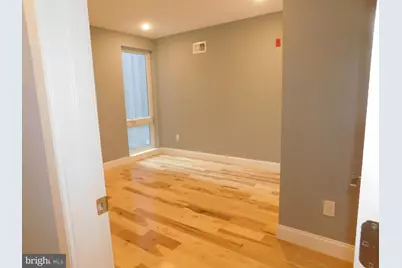 751 S 17th Street, Philadelphia, PA 19146 - Photo 3