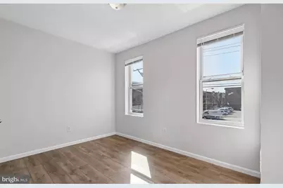 1621 W Montgomery Avenue, Philadelphia, PA 19121 - Photo 15