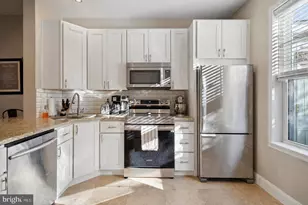 1312 Bainbridge St, Philadelphia, PA 19147 - Photo 3