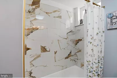 2407 S Warnock Street, Philadelphia, PA 19148 - Photo 17