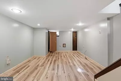 2407 S Warnock Street, Philadelphia, PA 19148 - Photo 21