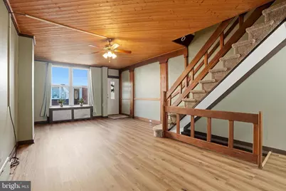 2407 S Warnock Street, Philadelphia, PA 19148 - Photo 5