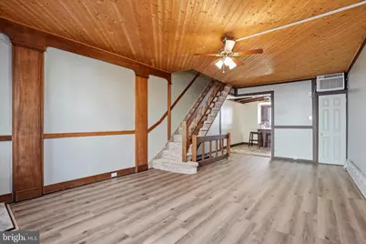 2407 S Warnock Street, Philadelphia, PA 19148 - Photo 5
