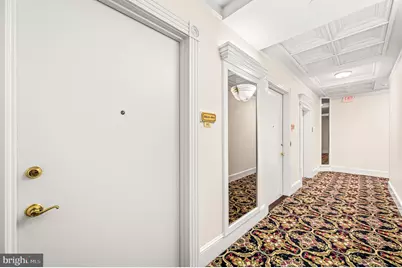 225 S 4th Street #301, Philadelphia, PA 19106 - Photo 33