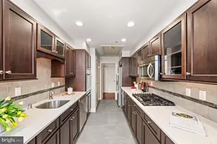 225 S 4th St, Philadelphia, PA 19106 - Photo 15