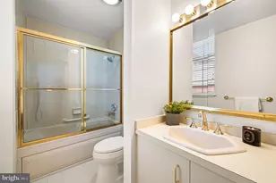 225 S 4th St, Philadelphia, PA 19106 - Photo 31