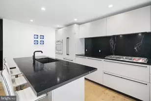 1126 Lombard St, Philadelphia, PA 19147 - Photo 3