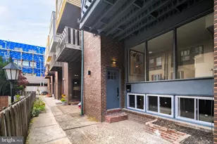 1126 Lombard St, Philadelphia, PA 19147 - Photo 25