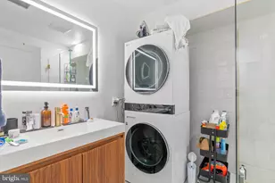 2117 Clymer St, Philadelphia, PA 19146 - Photo 9