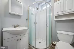 2009 N Gratz St, Philadelphia, PA 19121 - Photo 9