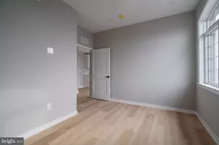 2401 Washington Ave, Philadelphia, PA 19146 - Photo 9