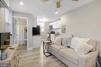 752 S 9th Street #2R, Philadelphia, PA 19147 - Photo 1