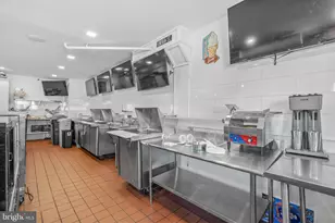 4630 Umbria St, Philadelphia, PA 19127 - Photo 9